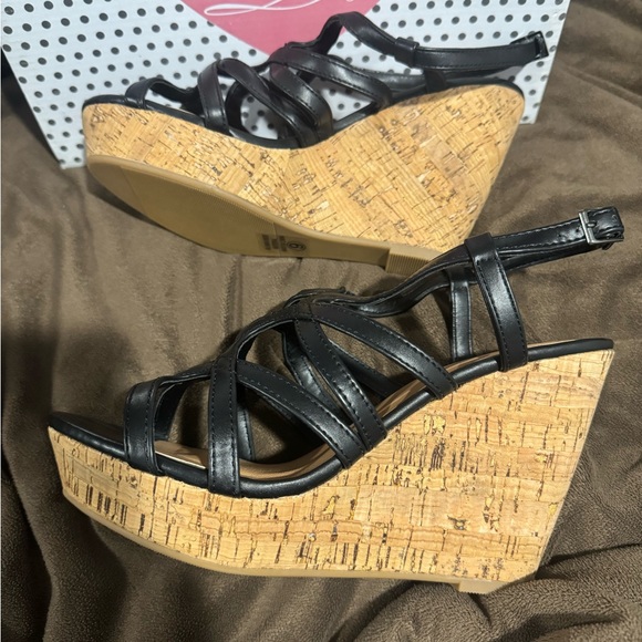 BN Delicious black leather cork wedges sz 9 - Picture 2 of 5